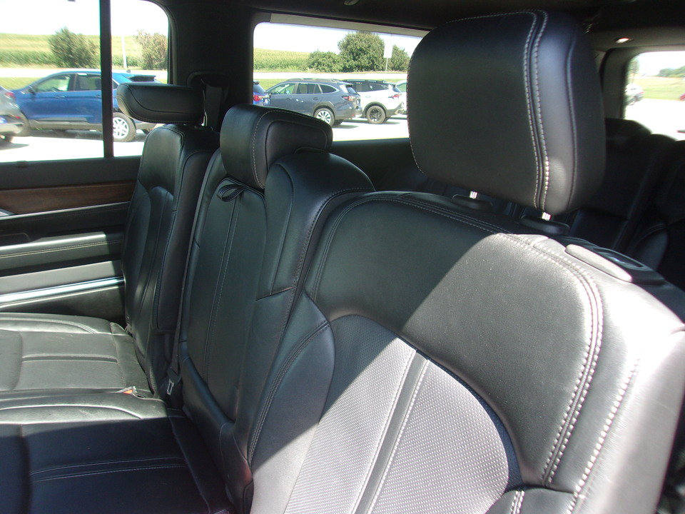Used 2024 Jeep Grand Wagoneer L 4WD w/ Flexible Seating Group image 20