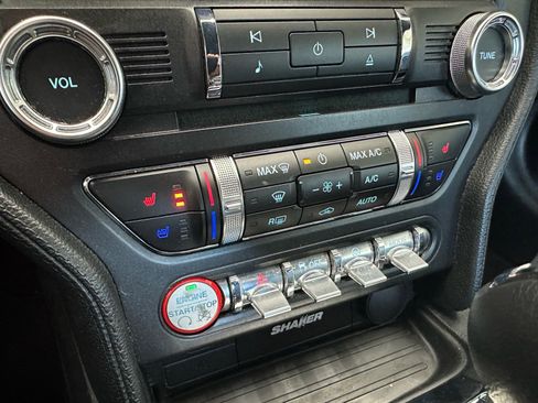 Used 2017 Ford Mustang Premium image 30