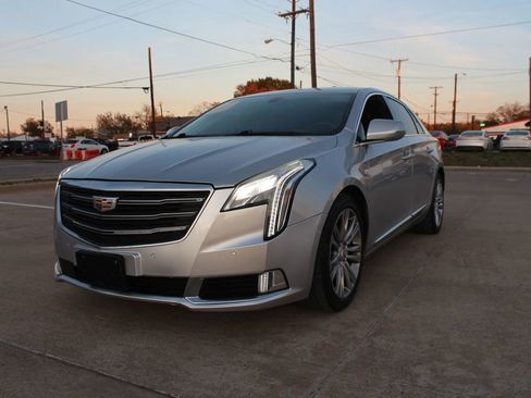 Used 2019 Cadillac XTS Luxury image 9