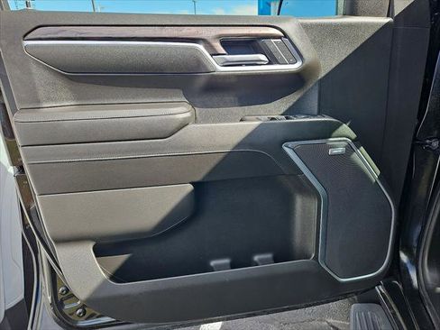 Used 2025 Chevrolet Silverado 1500 LTZ w/ LTZ Convenience Package II AWD/4WD image 10