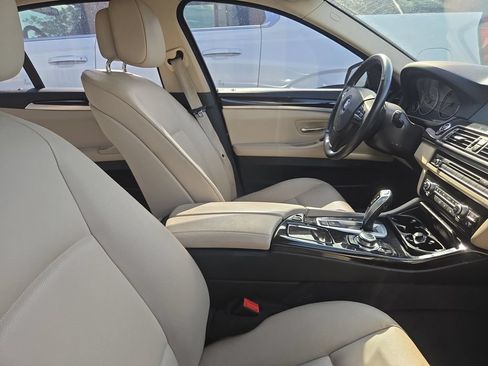 Used 2012 BMW 535i xDrive Sedan AWD/4WD image 7