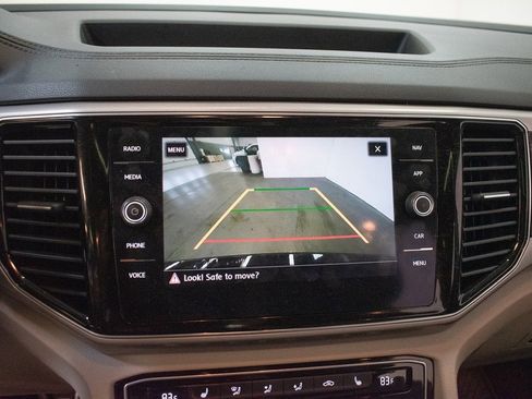 Used 2019 Volkswagen Atlas SEL R-Line image 16