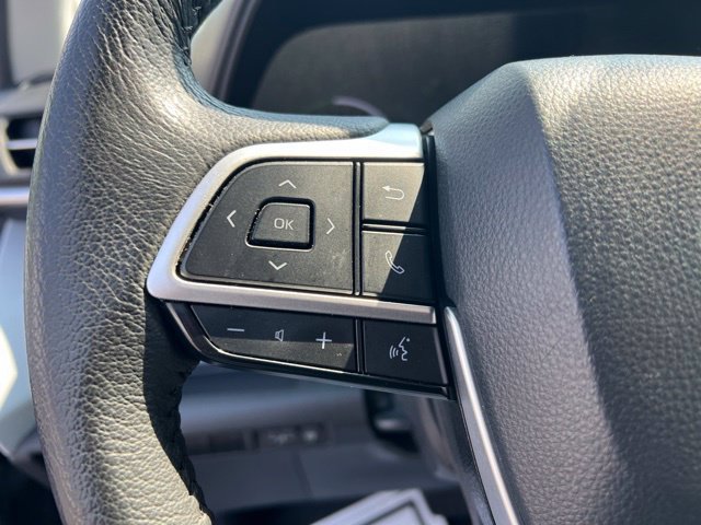 Used 2025 Toyota Sienna XLE w/ XLE Plus Package FWD image 14