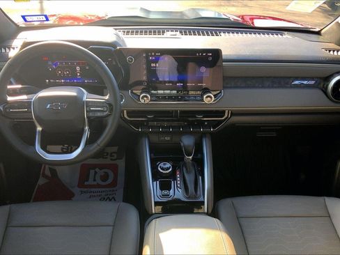 Used 2026 Chevrolet Colorado ZR2 image 12