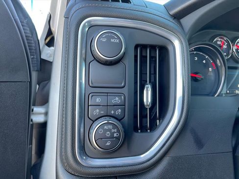 Used 2023 Chevrolet Silverado 2500 LT w/ Convenience Package image 8