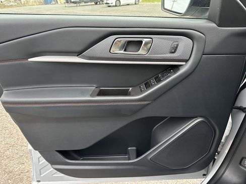 New 2026 Ford Explorer ST-Line w/ ST-Line Street Pack image 25