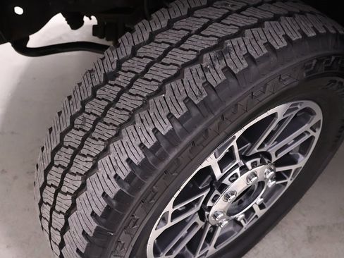 Used 2016 Ford F250 King Ranch w/ King Ranch w/Chrome Package image 47