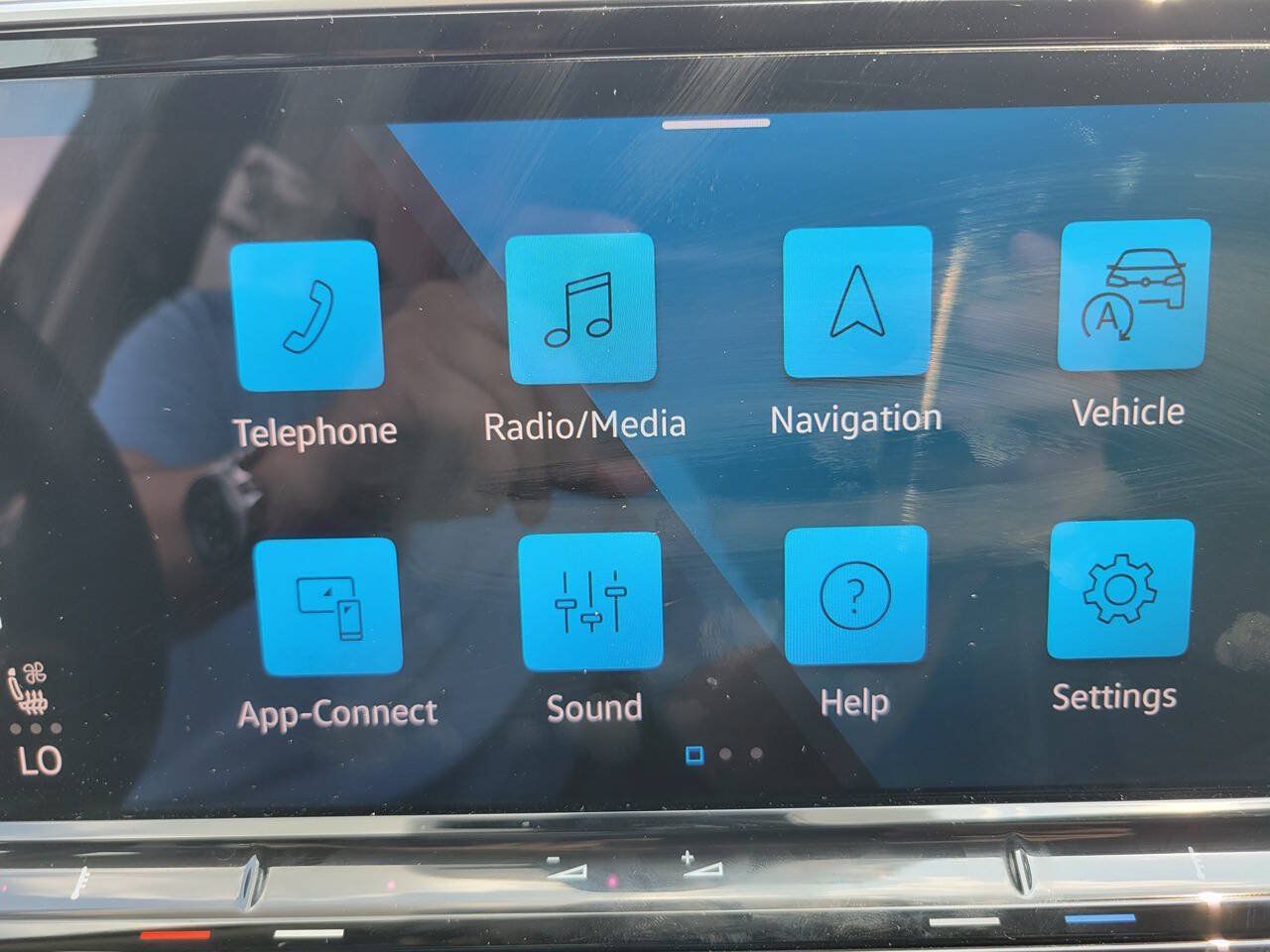 Used 2026 Volkswagen Atlas SE FWD image 24