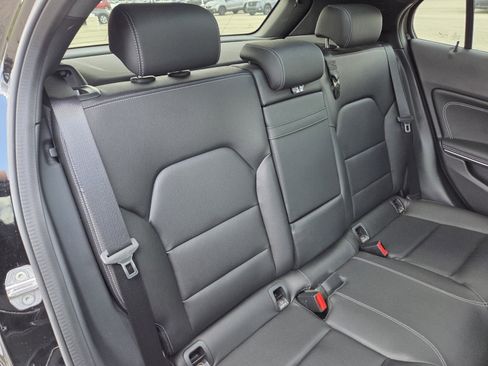 Used 2020 Mercedes-Benz GLA 250 4MATIC image 24