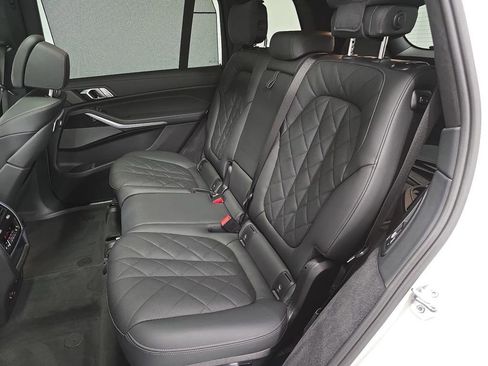 Used 2026 BMW X7 xDrive40i AWD/4WD image 26