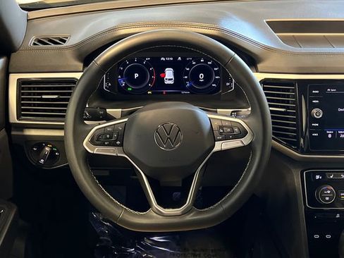 Used 2022 Volkswagen Atlas Cross Sport SE image 20