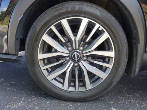 Used 2022 Nissan Kicks SV w/ Interior Electronics Package FWD image 30