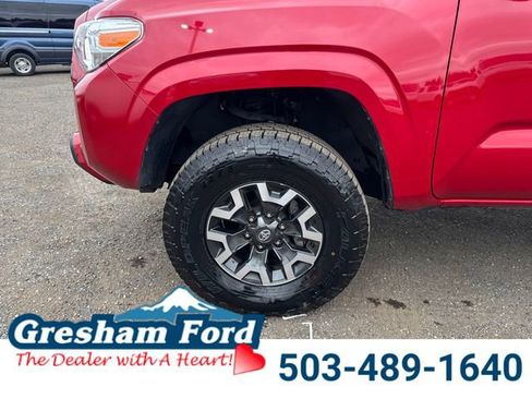 Used 2022 Toyota Tacoma SR image 21