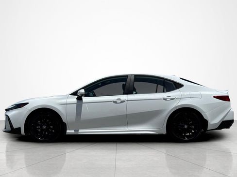 Certified 2025 Toyota Camry SE w/ Convenience Package FWD image 2