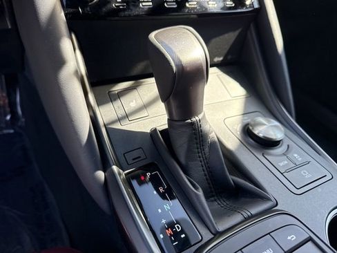 Certified 2024 Lexus IS 350 F Sport image 20