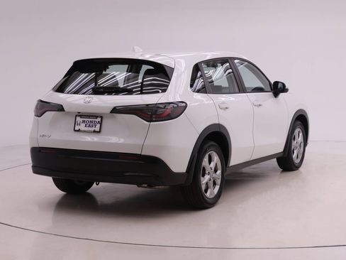 Certified 2023 Honda HR-V LX image 2