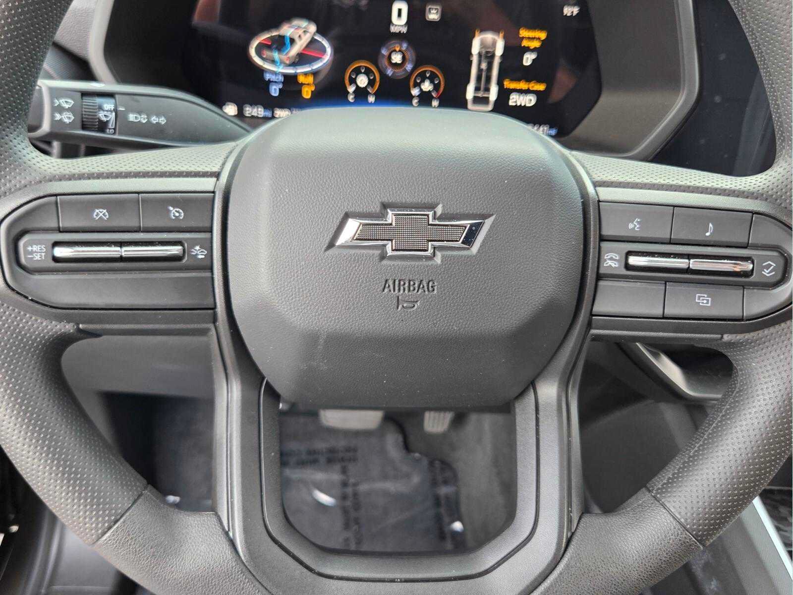 Used 2024 Chevrolet Colorado Trail Boss AWD/4WD image 28