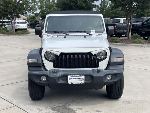 Used 2020 Jeep Wrangler Unlimited Sport S AWD/4WD image 3