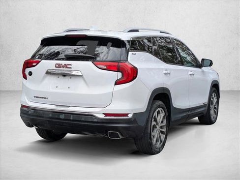 Used 2019 GMC Terrain SLT image 2
