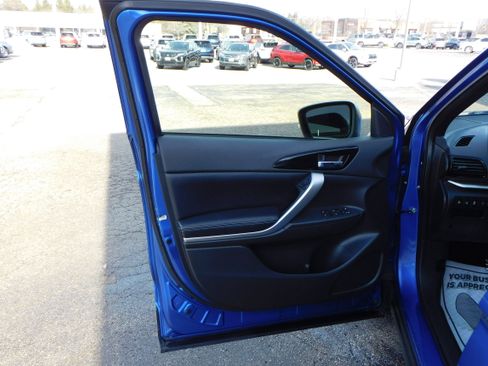 Used 2022 Mitsubishi Eclipse Cross SEL image 12