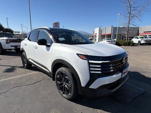 New 2026 Nissan Kicks SR w/ SR Premium Package image 2