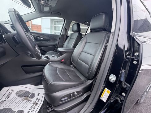 Used 2022 GMC Terrain SLT w/ Tech Package image 10