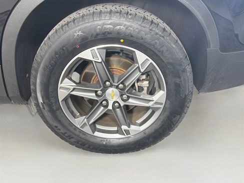 Used 2025 Chevrolet Blazer LT AWD/4WD image 11