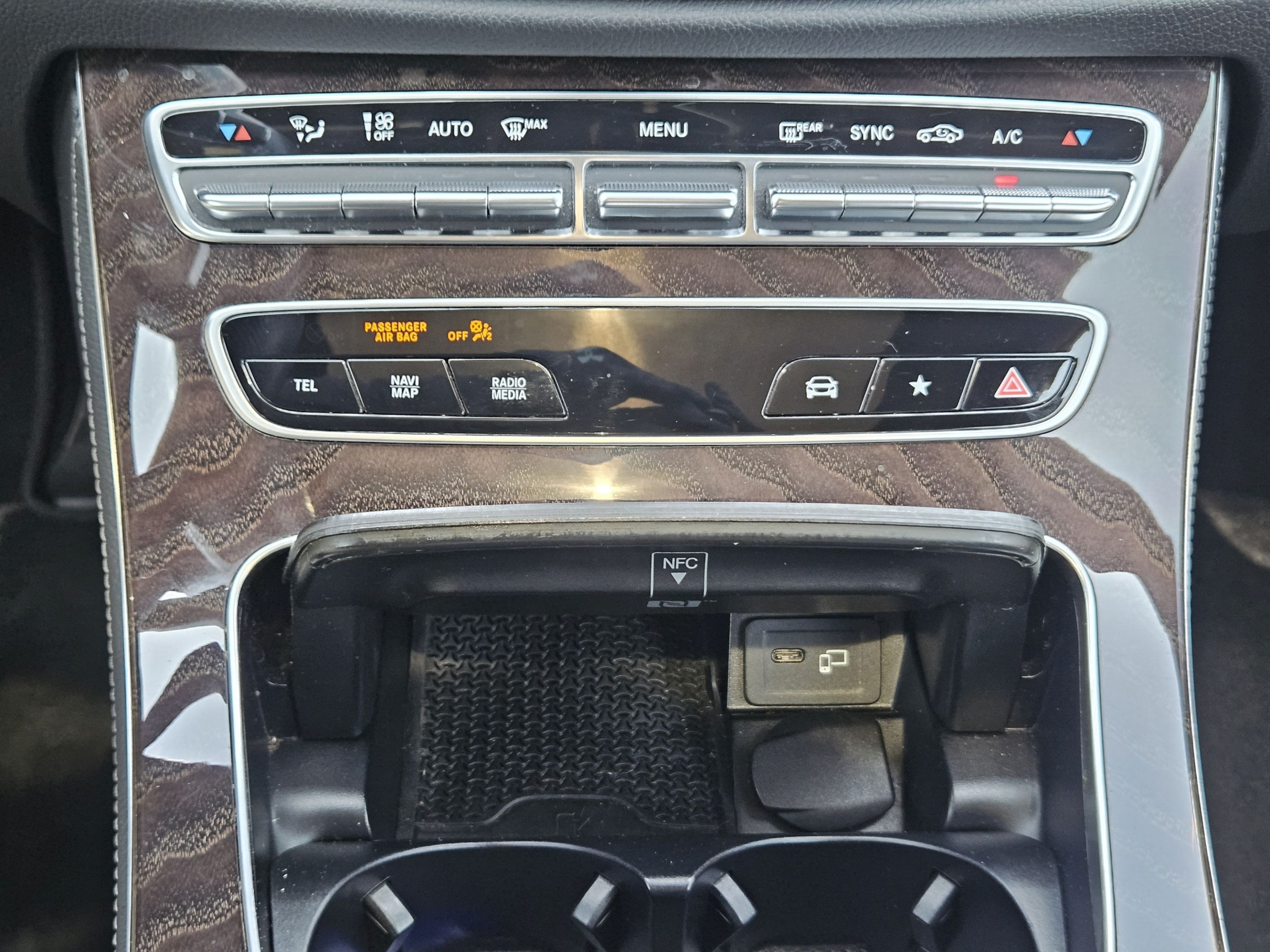 Used 2022 Mercedes-Benz E 450 Coupe image 11
