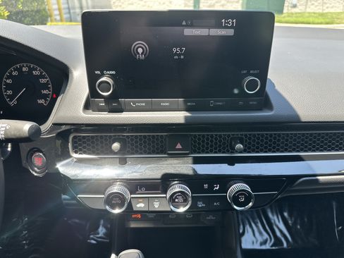 Used 2025 Honda Civic Sport image 26
