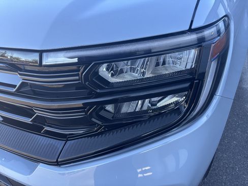 New 2025 Ford Expedition Max Platinum w/ Stealth Performance Package image 10