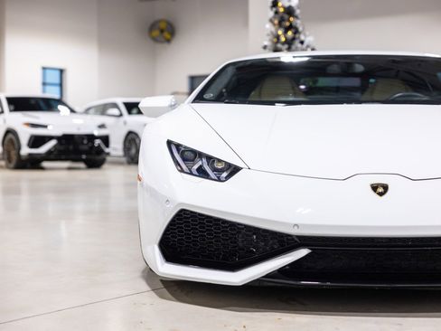 Used 2016 Lamborghini Huracan LP 610-4 image 23