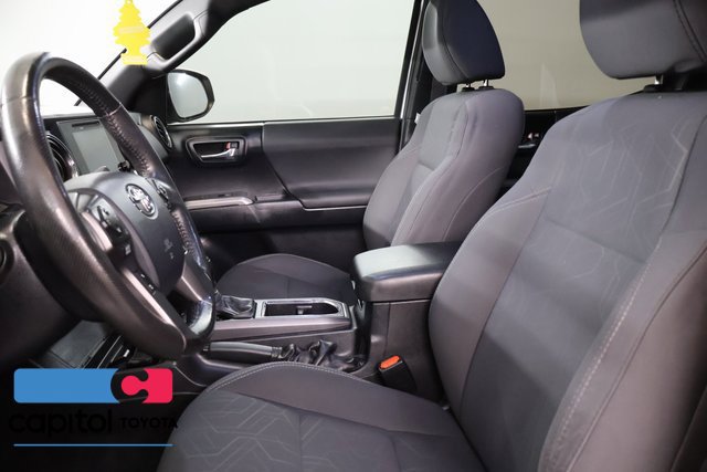 Certified 2018 Toyota Tacoma TRD Sport AWD/4WD image 12