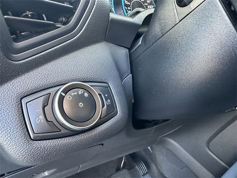 Certified 2017 Ford C-MAX Energi SE w/ Equipment Group 402A image 28