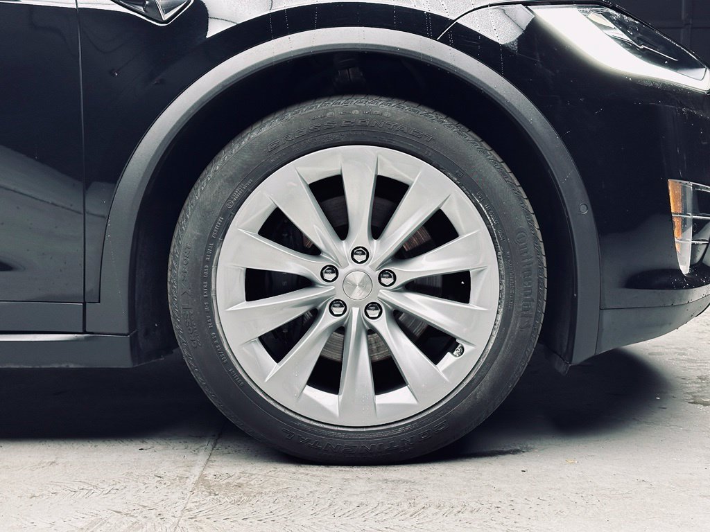 Used 2019 Tesla Model X 75D AWD/4WD image 35