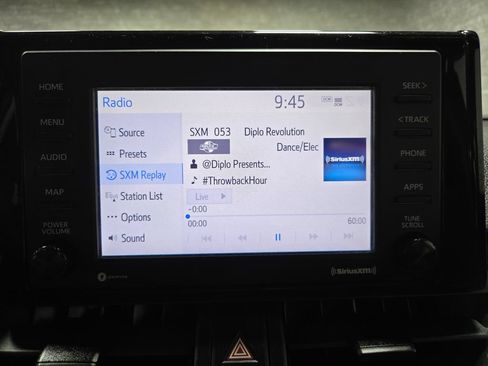 Used 2021 Toyota RAV4 LE AWD/4WD image 23
