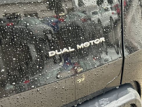 Used 2026 Tesla Model Y Long Range image 15