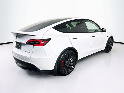 Used 2023 Tesla Model Y Performance image 9