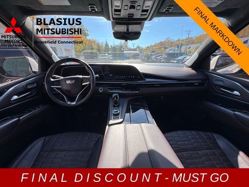 Used 2023 Cadillac Escalade ESV Sport Platinum w/ LPO, ONYX Package image 14