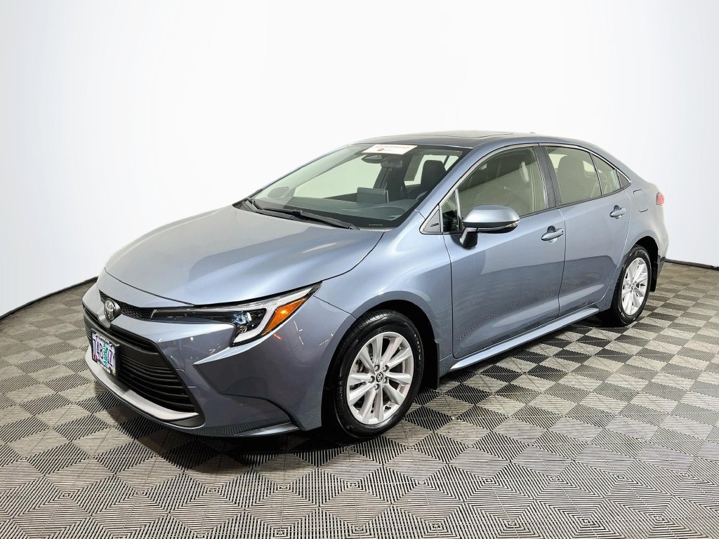 Certified 2026 Toyota Corolla XLE FWD image 3
