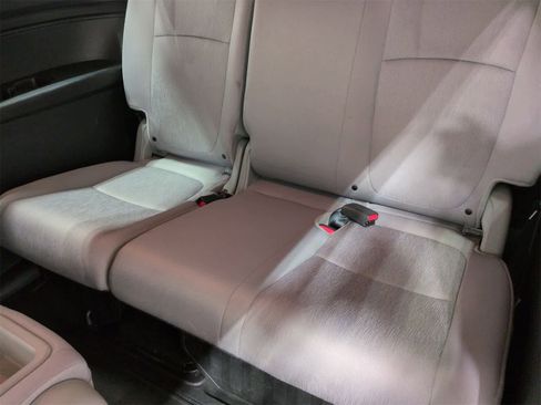 Used 2019 Honda Odyssey EX image 36