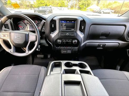 Certified 2022 Chevrolet Silverado 1500 Custom Trail Boss image 8