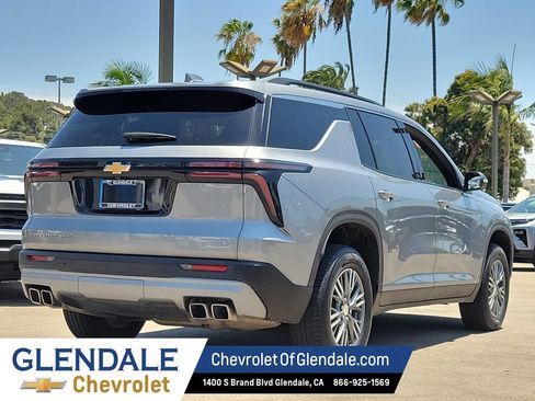 Certified 2024 Chevrolet Traverse LT AWD/4WD image 11