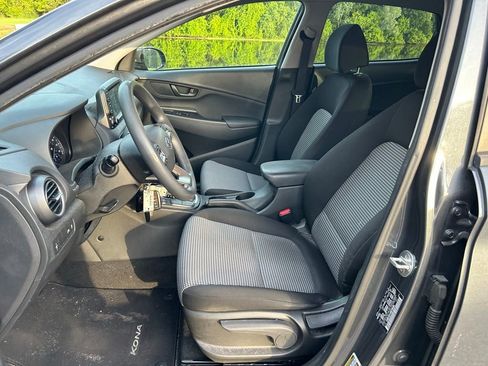 Used 2021 Hyundai Kona SE FWD image 15
