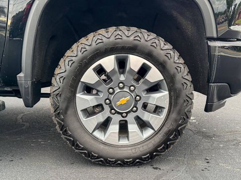 Used 2022 Chevrolet Silverado 2500 Custom w/ Gooseneck/5TH Wheel Package AWD/4WD image 11