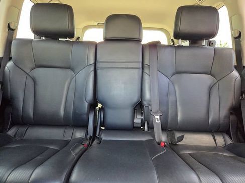 Used 2017 Lexus LX 570 4WD w/ Luxury Package image 11