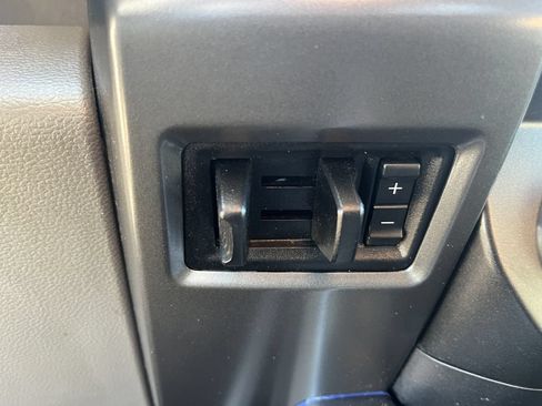 Used 2019 Ford F250 XLT w/ XLT Premium Package AWD/4WD image 27