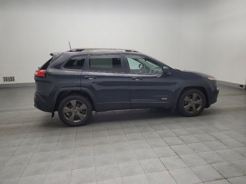 Used 2016 Jeep Cherokee 75th Anniversary FWD image 10