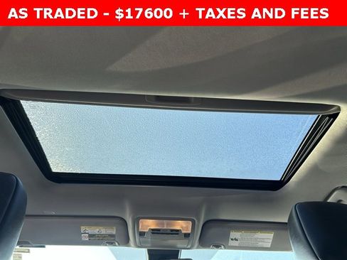 Used 2018 Toyota Highlander XLE image 18