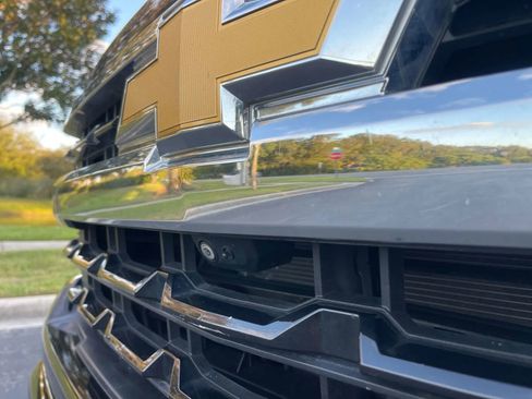 Used 2023 Chevrolet Silverado 1500 LT w/ Safety Package image 15