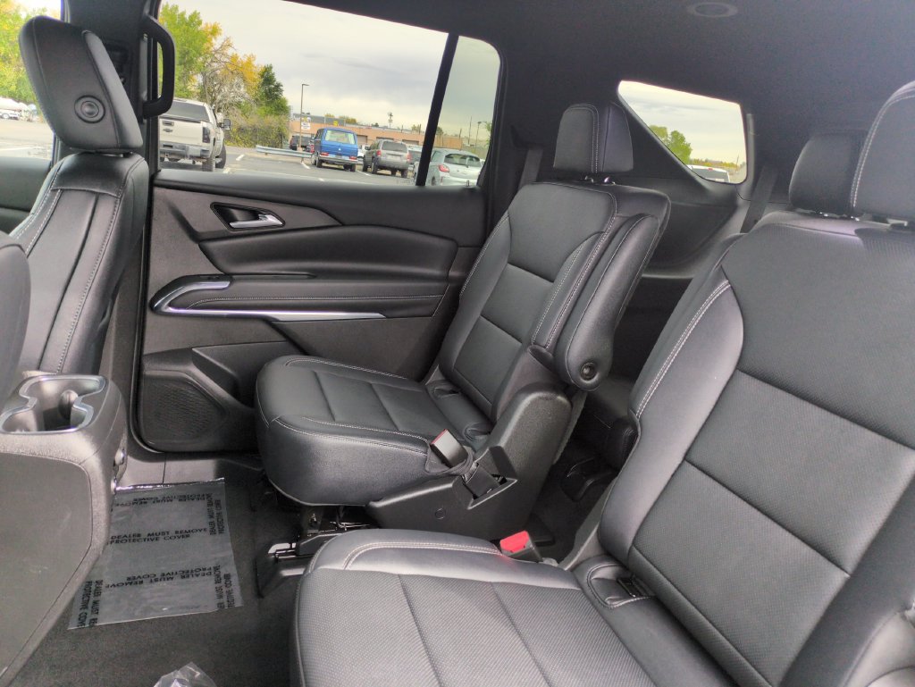 Used 2026 Chevrolet Traverse LT w/ Driver Confidence Package AWD/4WD image 24